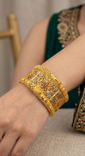 Solenne Glow Karay | Classic Golden Elegance