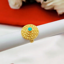 Regal Radiance Gold-Polish Ring – Elegant Everyday Glamour