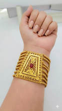 Luxe Gilt Bracelet/ Bai