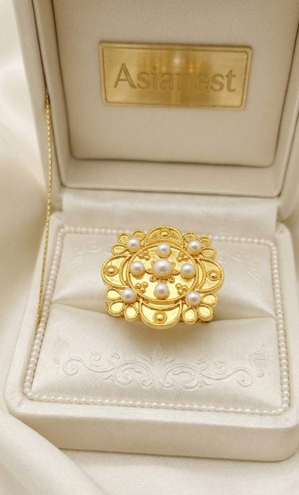 Luminous Glow Gold Ring