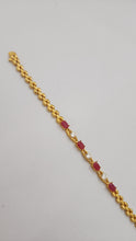 Royal Essence Gold Bracelet – Elegant Luxury Jewelry for Women