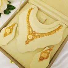 Luminous Luxe Gold Polished Necklace