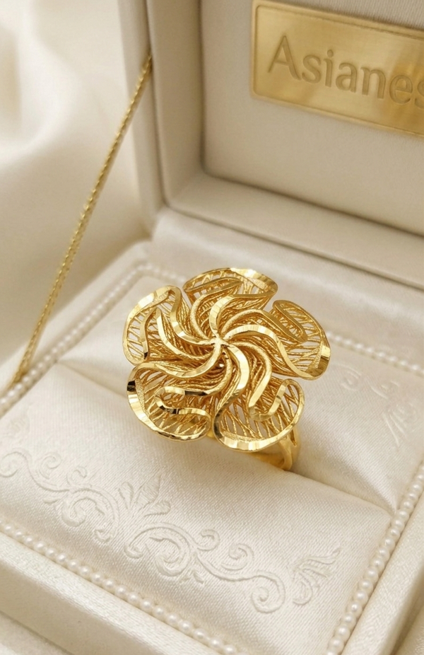Majestic Radiance Gold-Polish Rings | Elegant, Timeless &amp; Stylish Jewelry
