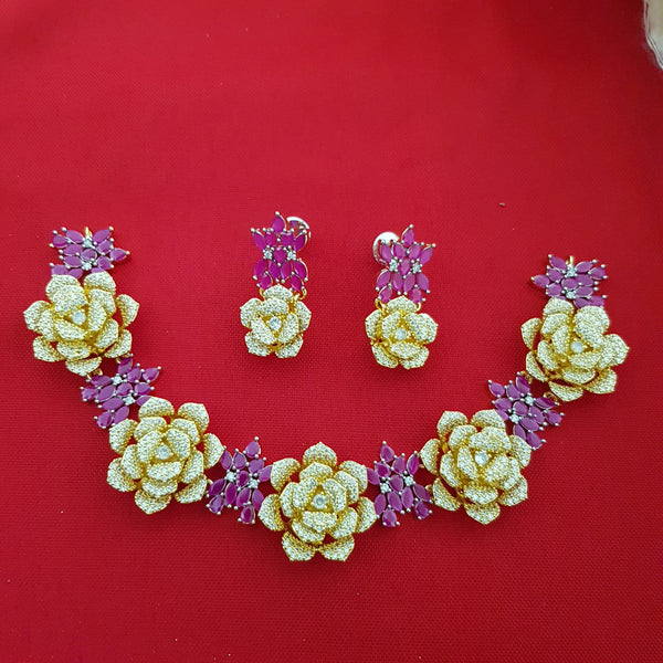 Gold Coated Flower Fashion Necklace