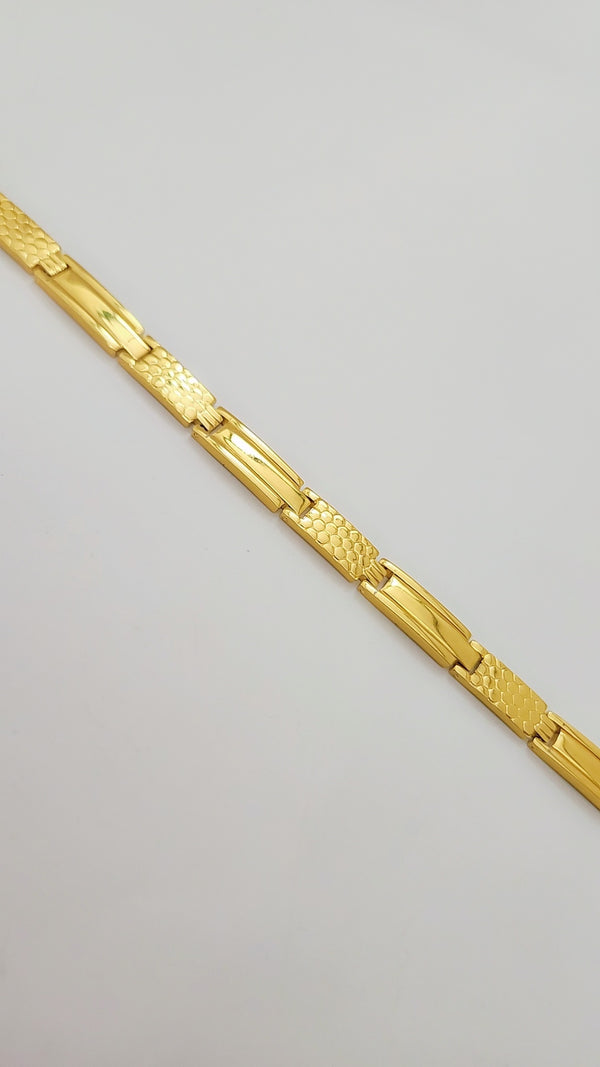 Golden Legacy Charm Bracelet – Premium Fashion Jewelry for Women