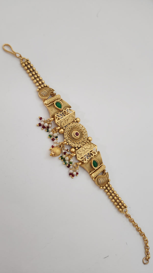 Golden Enchantment Bracelet – Elegant Fashion Jewelry for Women