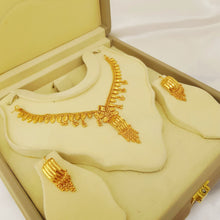 Golden Radiance Bridal Necklace Set