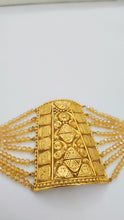 Lustrous Gold Dust Bracelet/ Bai