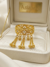 Regal Radiance Gold-Polish Ring – Elegant Everyday Glamour