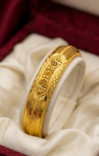 Aureva Shine Kara | Elegant Golden Minimalism