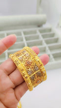 Solenne Glow Karay | Classic Golden Elegance
