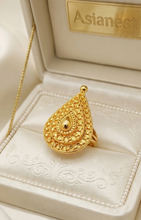 Golden Aura Shine Ring