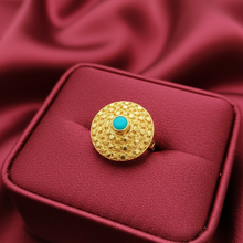 Regal Radiance Gold-Polish Ring – Elegant Everyday Glamour