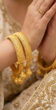 Veloria Gold Karay | Timeless Polished Elegance