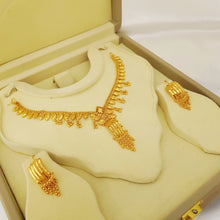 Golden Radiance Bridal Necklace Set