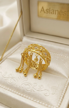 Regal Radiance Gold-Polish Ring – Elegant Everyday Glamour