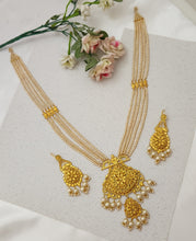Imperial Golden Allure Necklace